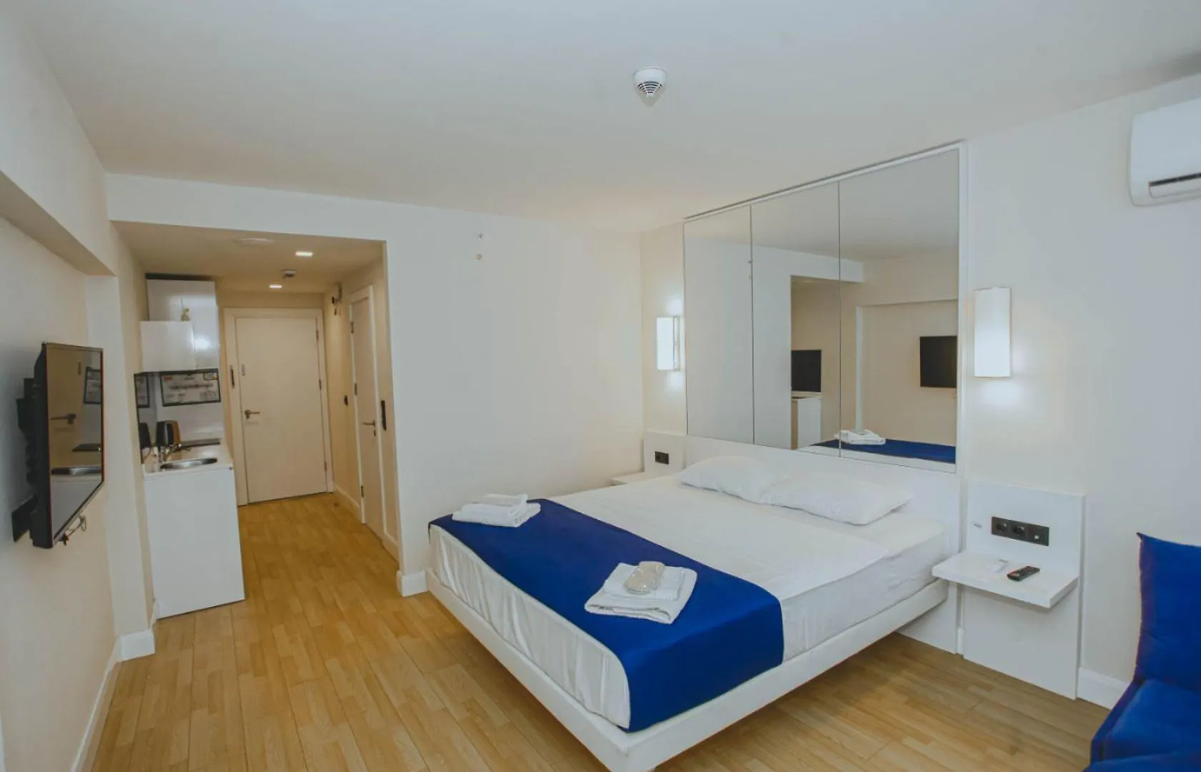 Room Number 2214 Batumi